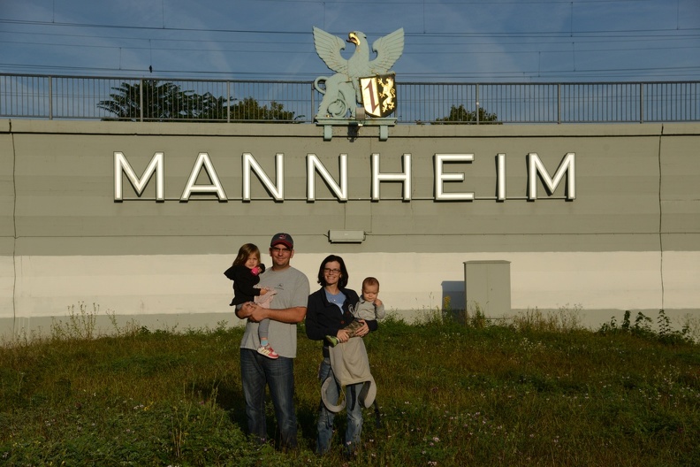 Rathburns - Mannheim Sign2.jpg